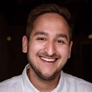 Meet your Posher, Adrián